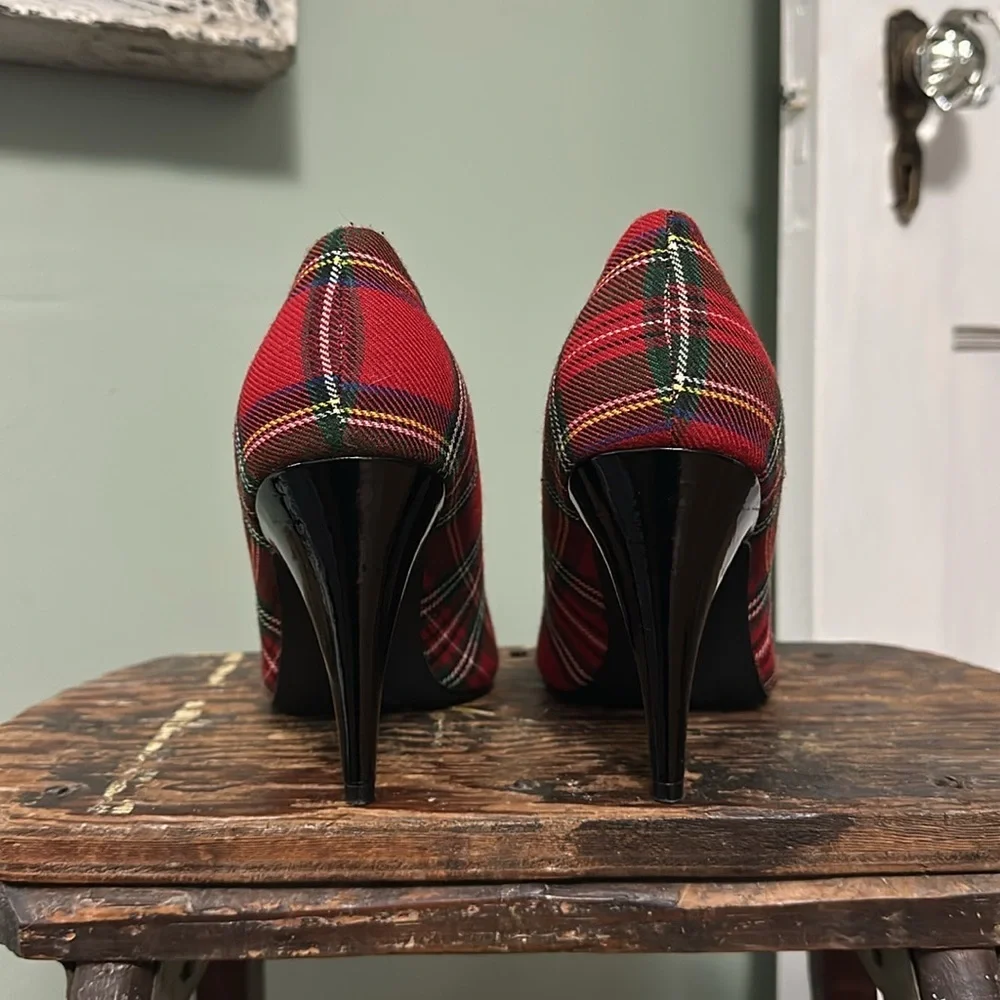 ROCKETDOG Red Plaid Textile w/ Faux Black Patent Leather Heels